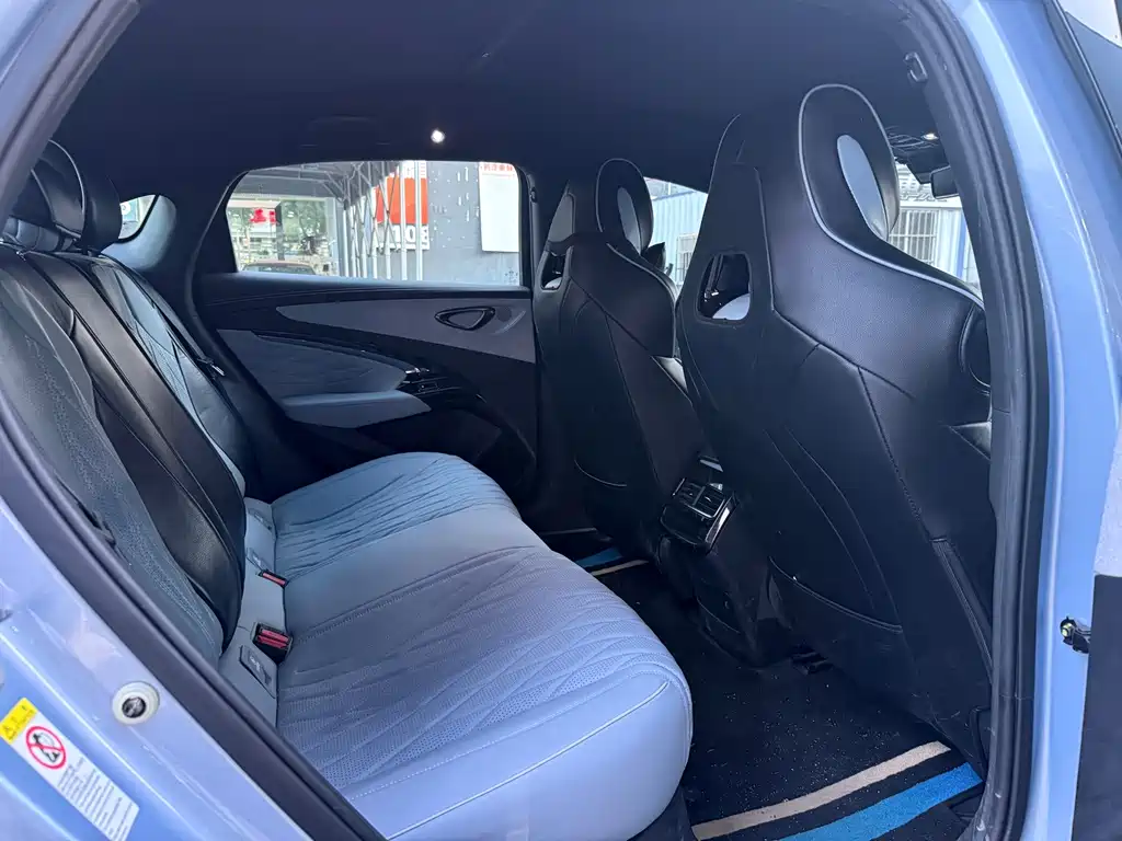 BYD Seal — фото 9
