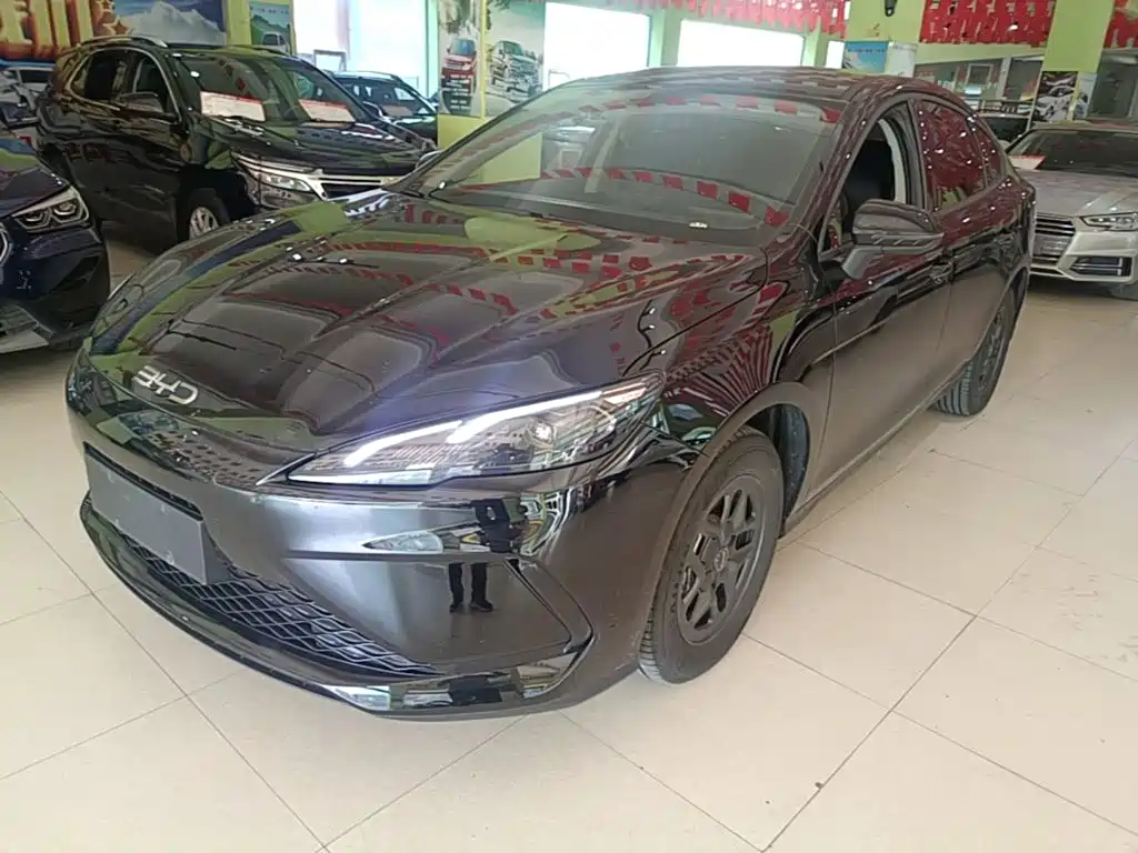 BYD Seal 05 DM-i — фото 2