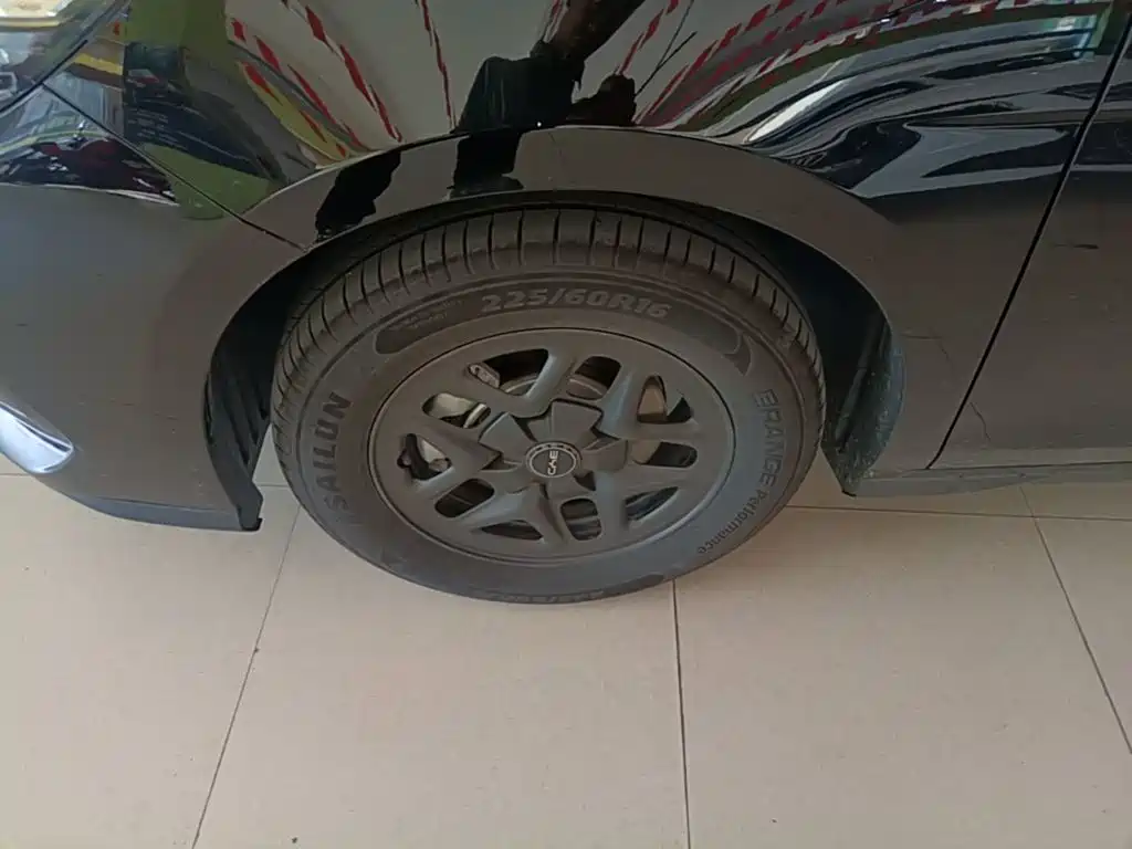 BYD Seal 05 DM-i — фото 23