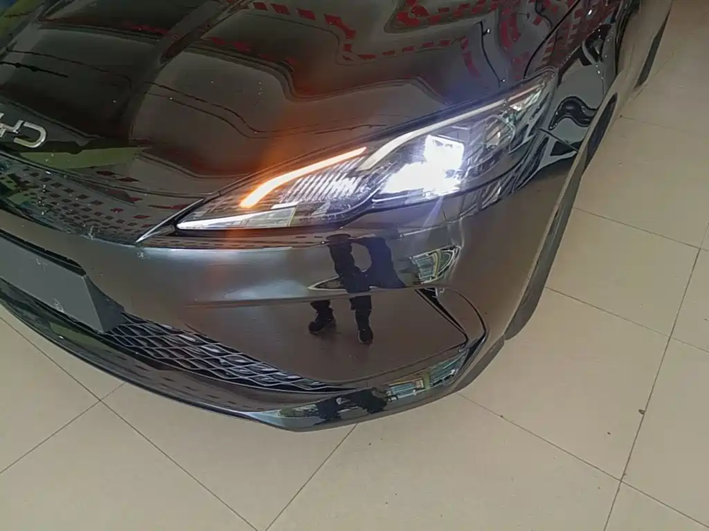 BYD Seal 05 DM-i — фото 24