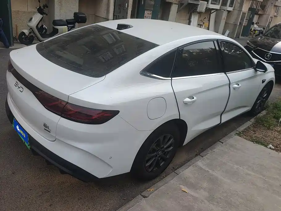 BYD Qin L — фото 3
