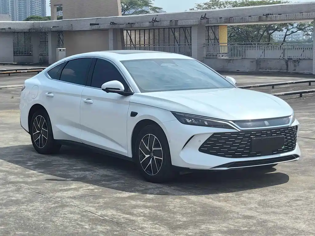 BYD Qin L — фото 4