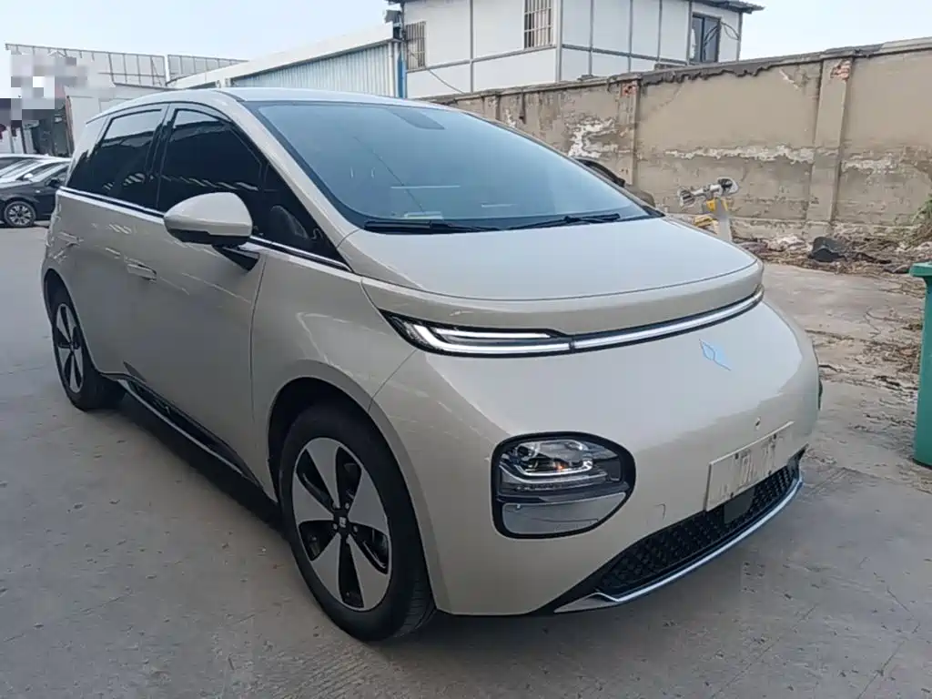 Baojun Yunduo — фото 4
