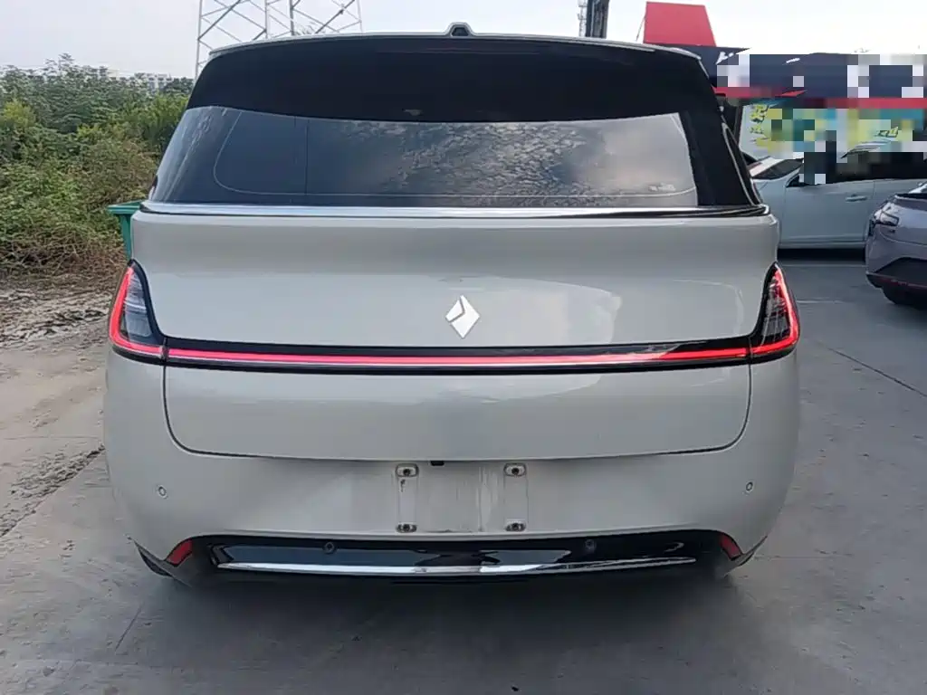 Baojun Yunduo — фото 6
