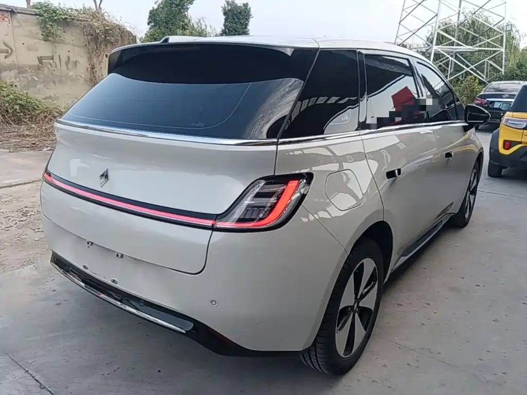 Baojun Yunduo — фото 7