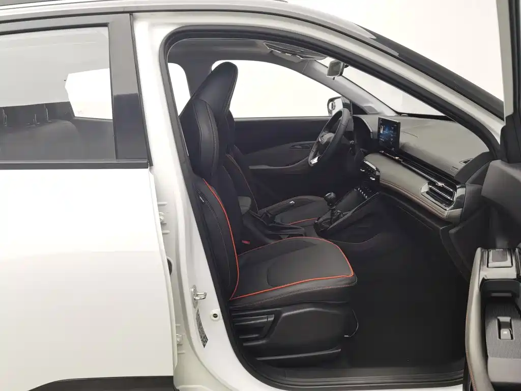 Baojun RS-3 — фото 23
