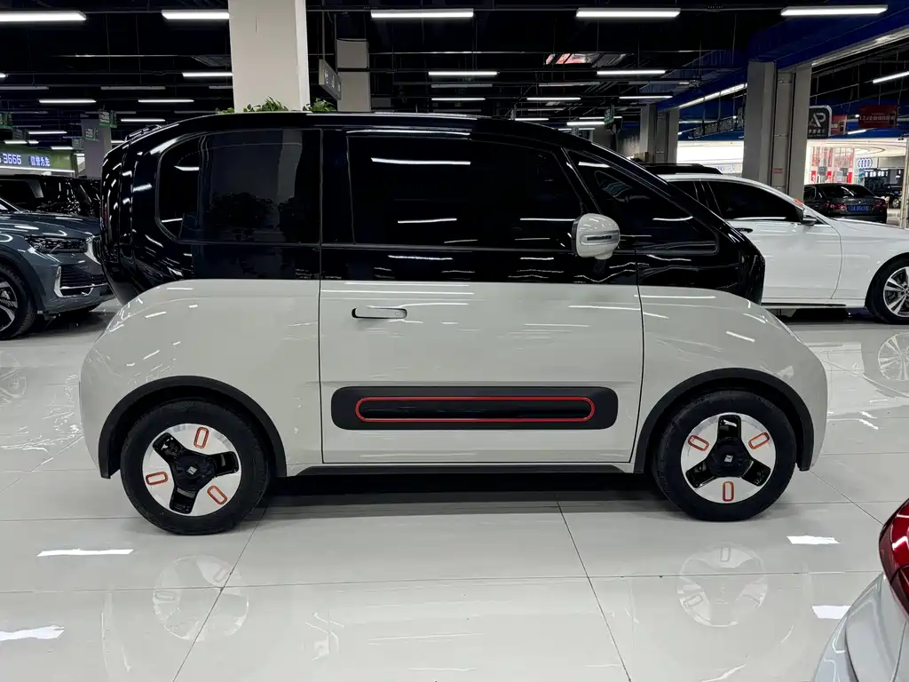 Baojun KiWi EV — фото 4