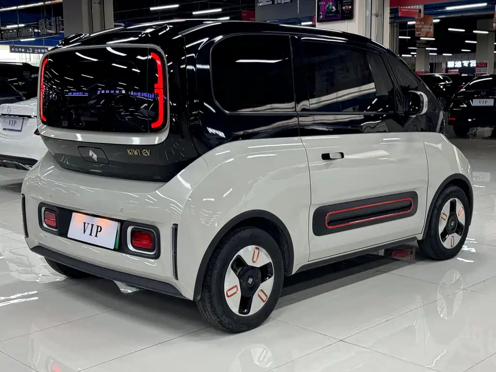 Baojun KiWi EV — фото 7