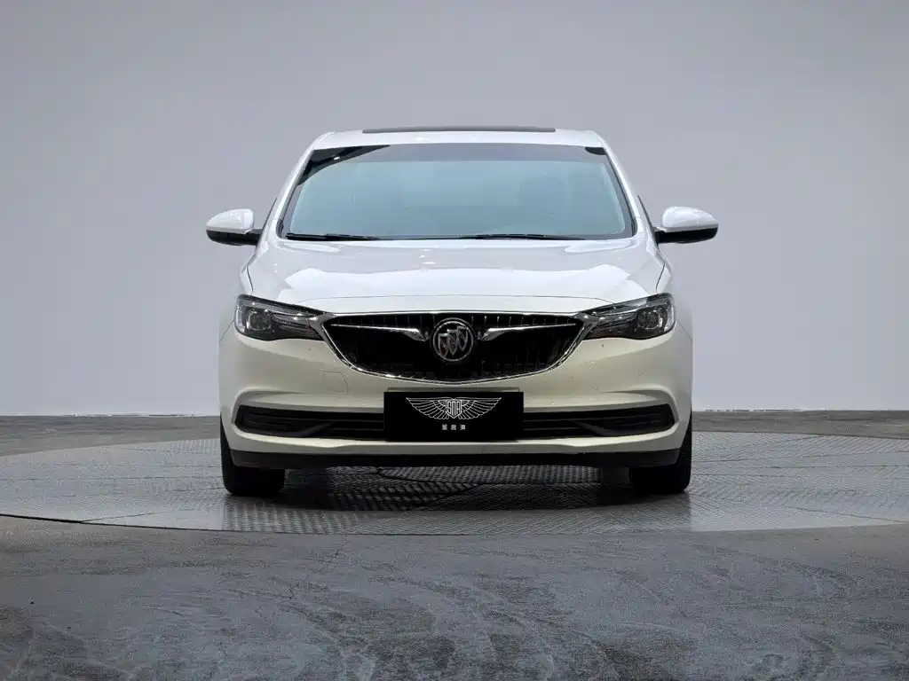 Buick Excelle — фото 2