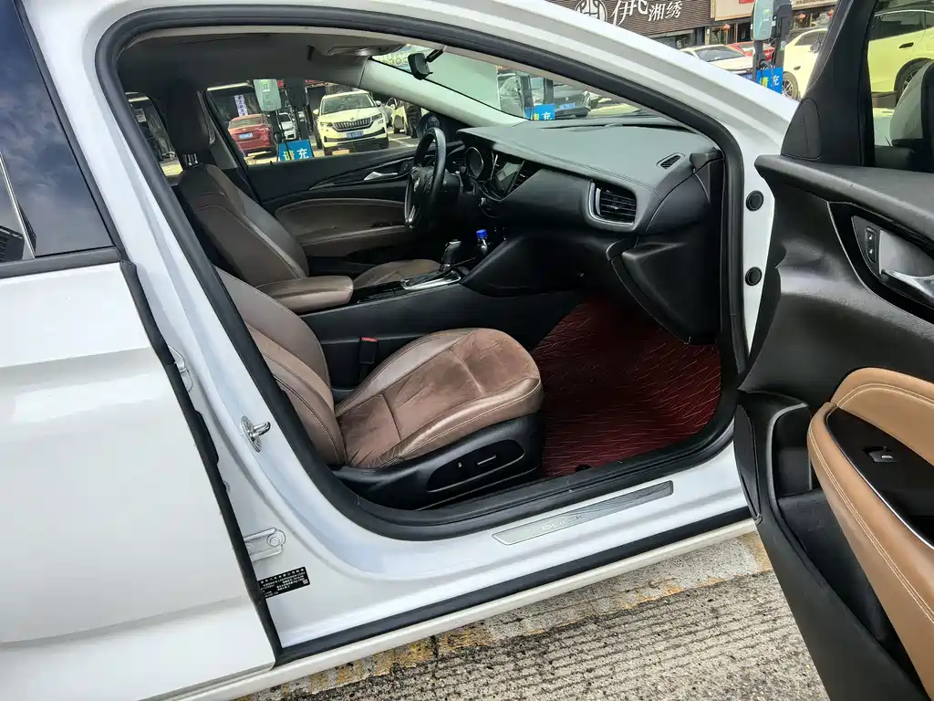 Buick Regal — фото 11