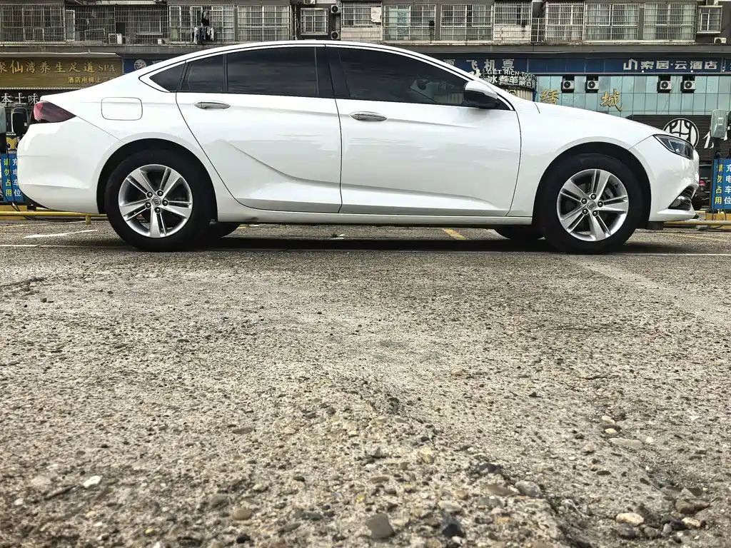 Buick Regal — фото 3