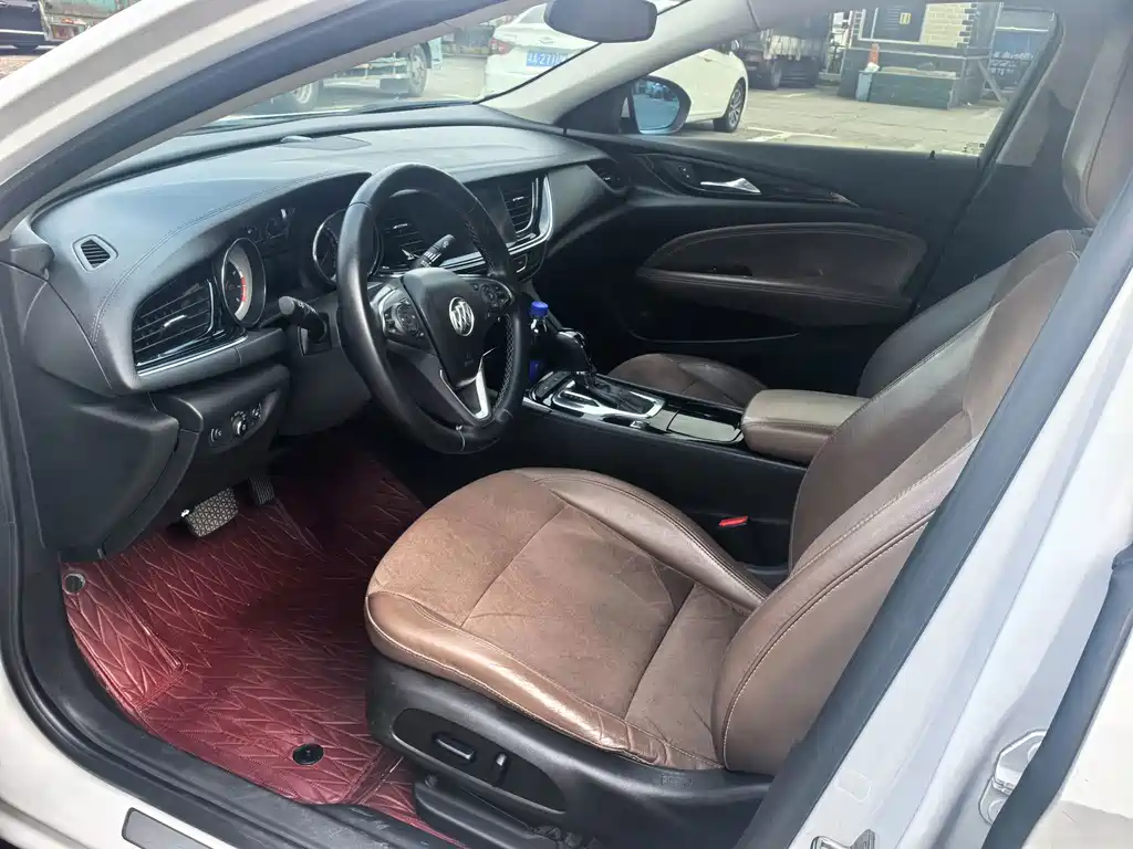 Buick Regal — фото 10