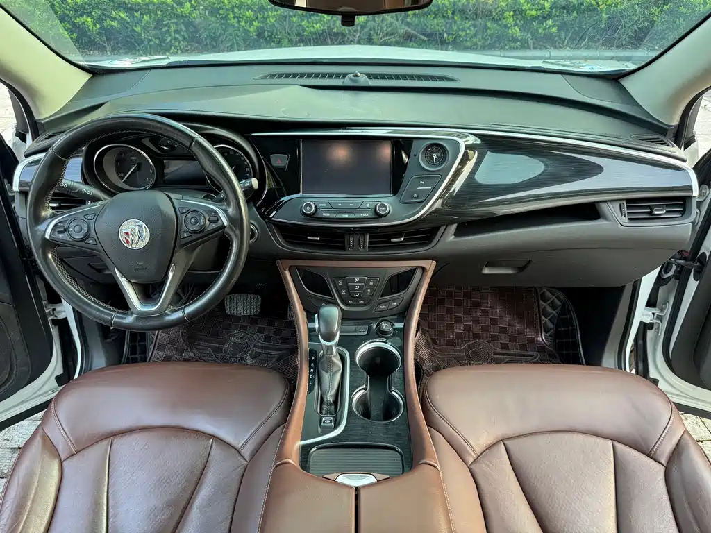 Buick Envision Plus — фото 10