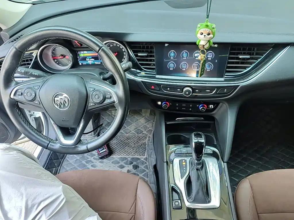 Buick Regal — фото 10