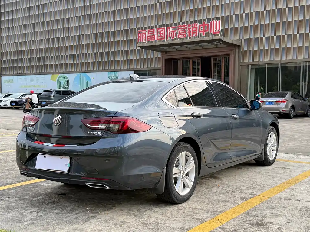 Buick Regal — фото 7