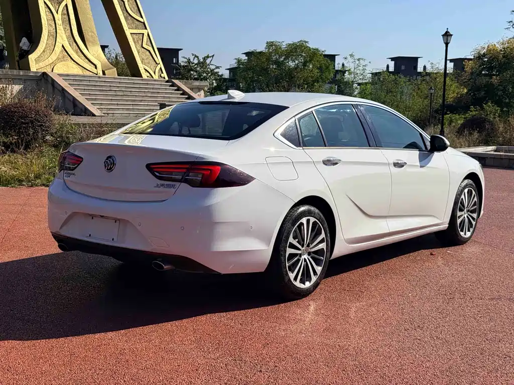 Buick Regal — фото 9