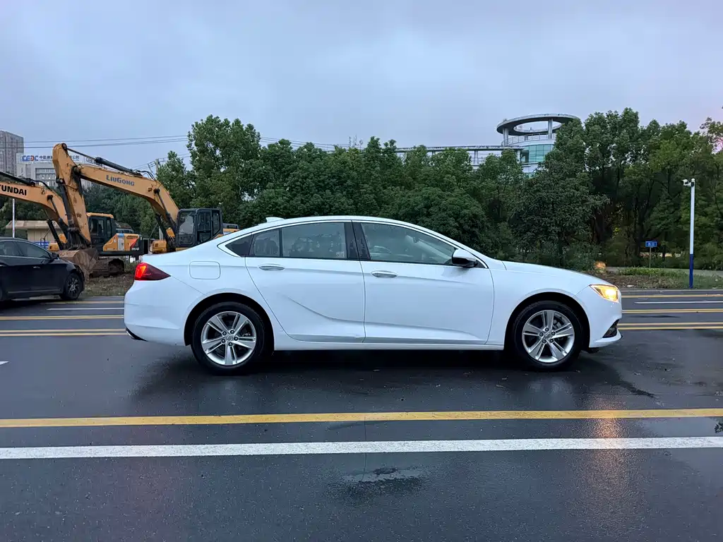 Buick Regal — фото 4