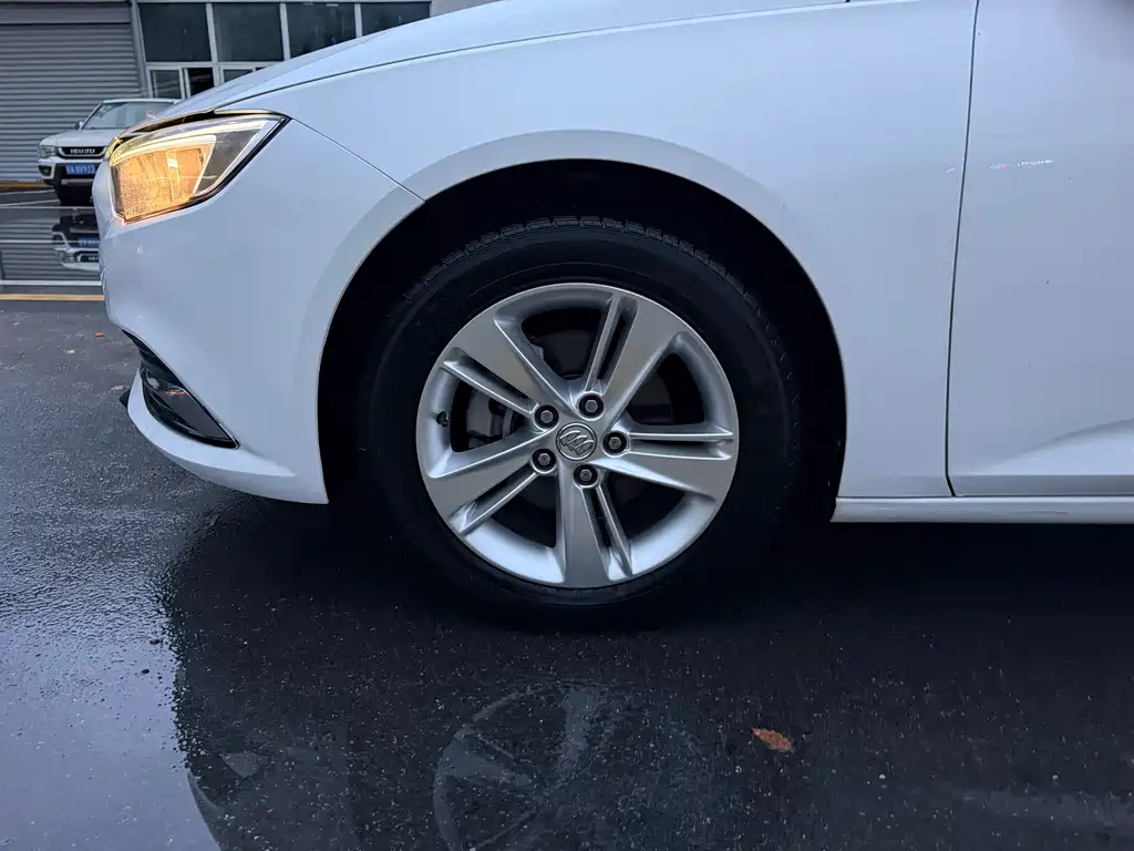 Buick Regal — фото 8
