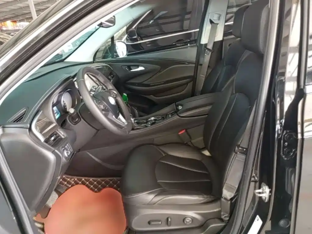 Buick Envision Plus — фото 15