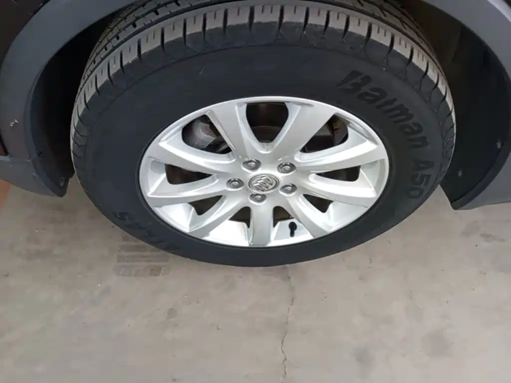 Buick Envision Plus — фото 23