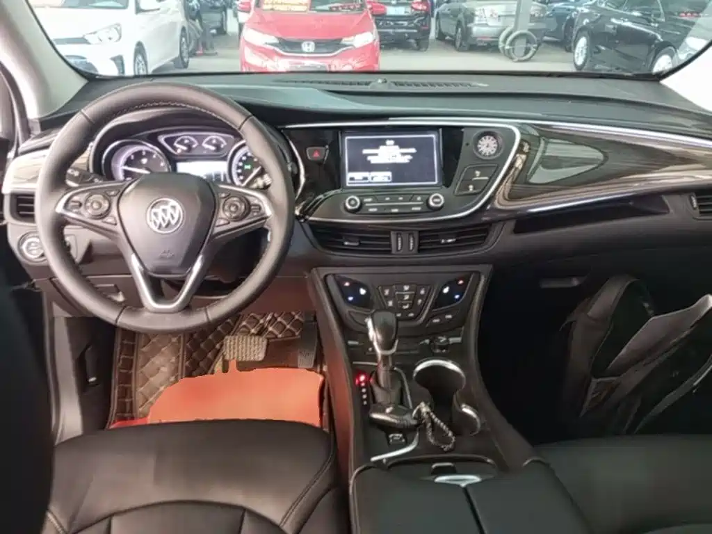 Buick Envision Plus — фото 10