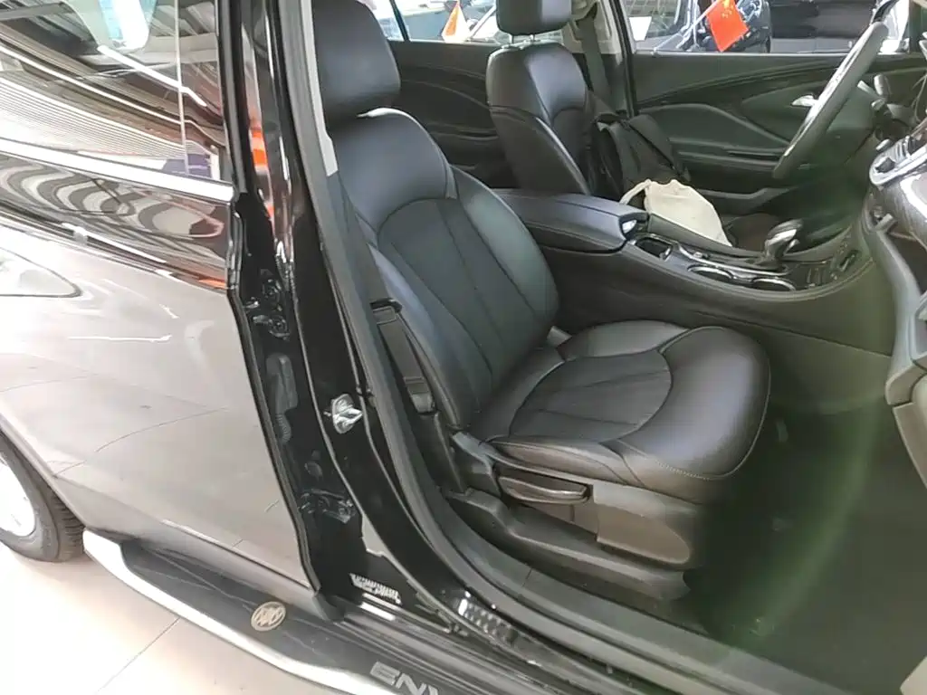 Buick Envision Plus — фото 25