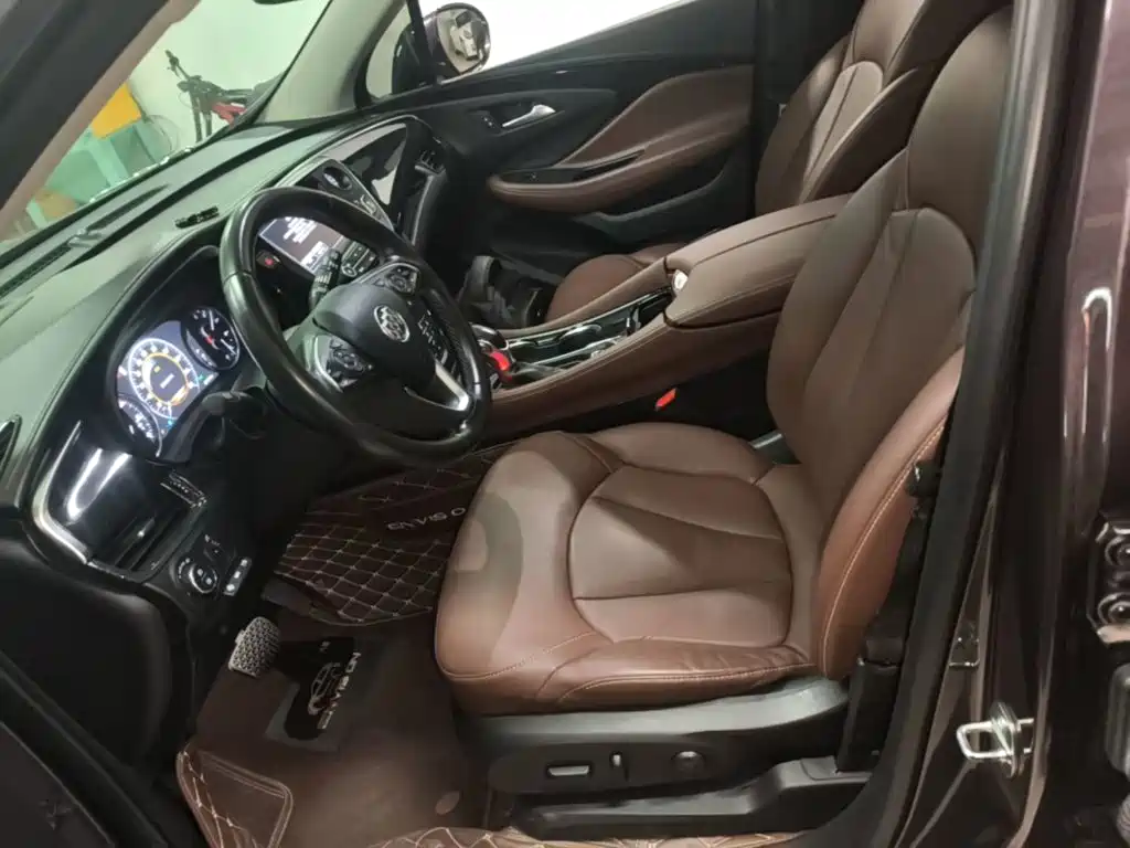 Buick Envision Plus — фото 15