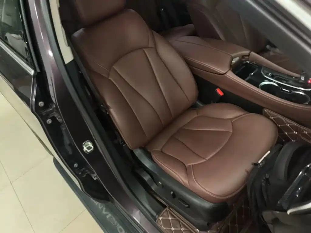 Buick Envision Plus — фото 25