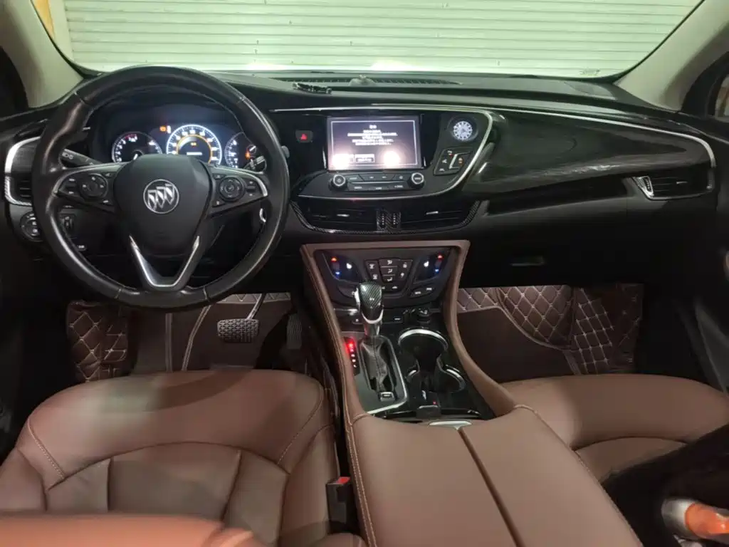 Buick Envision Plus — фото 10