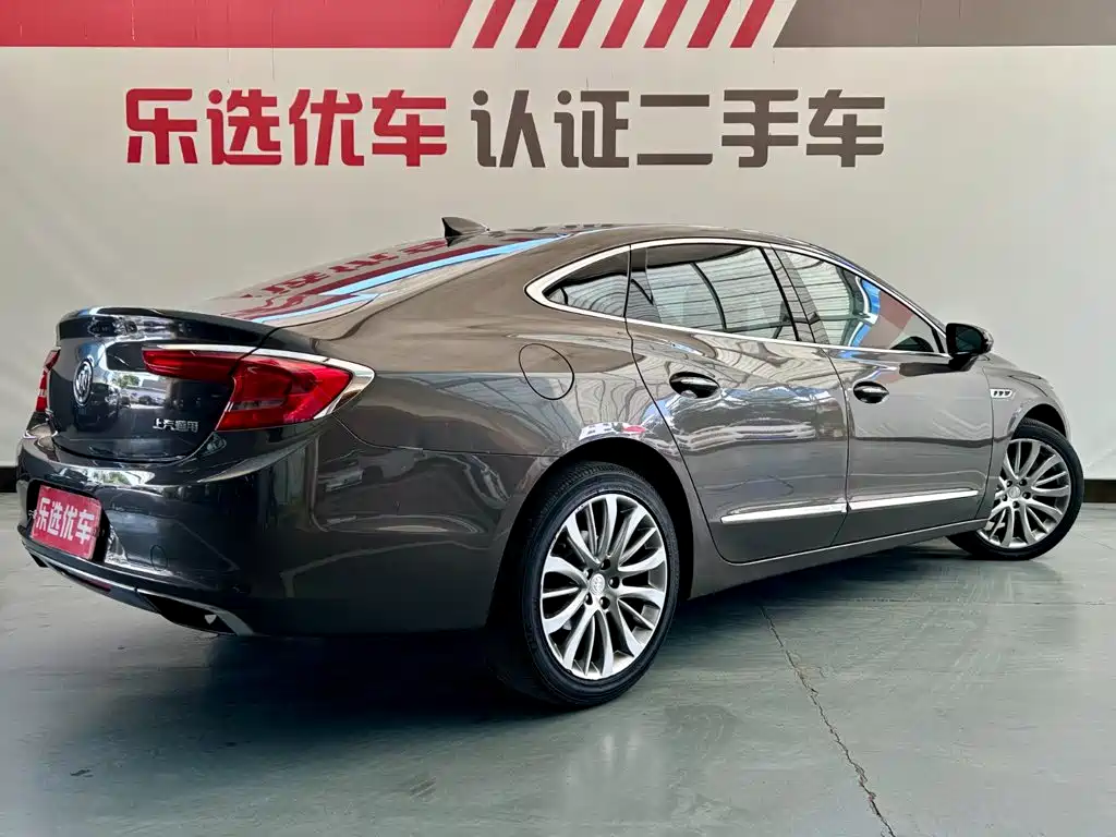 Buick LaCrosse — фото 5
