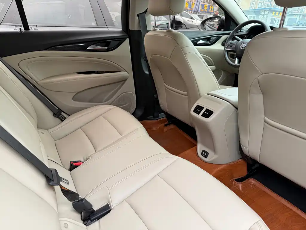 Buick Regal — фото 11