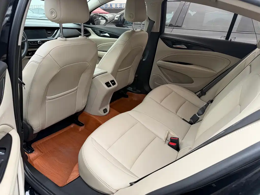 Buick Regal — фото 14