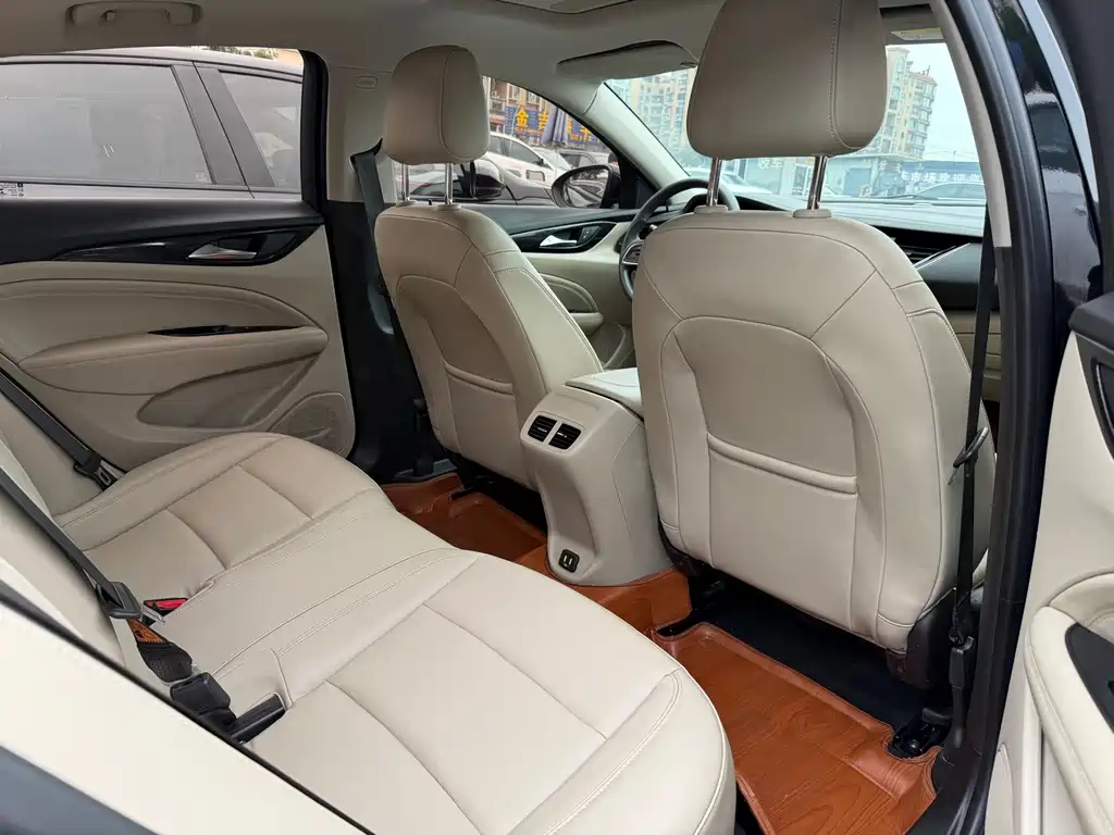 Buick Regal — фото 9