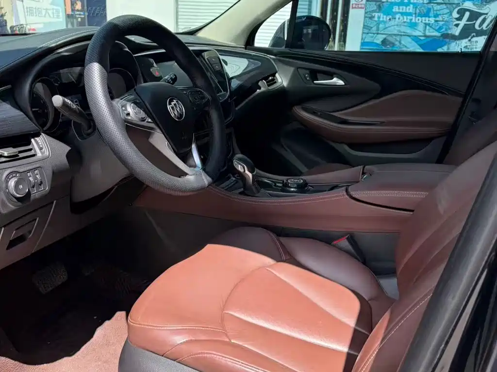 Buick Envision Plus — фото 7