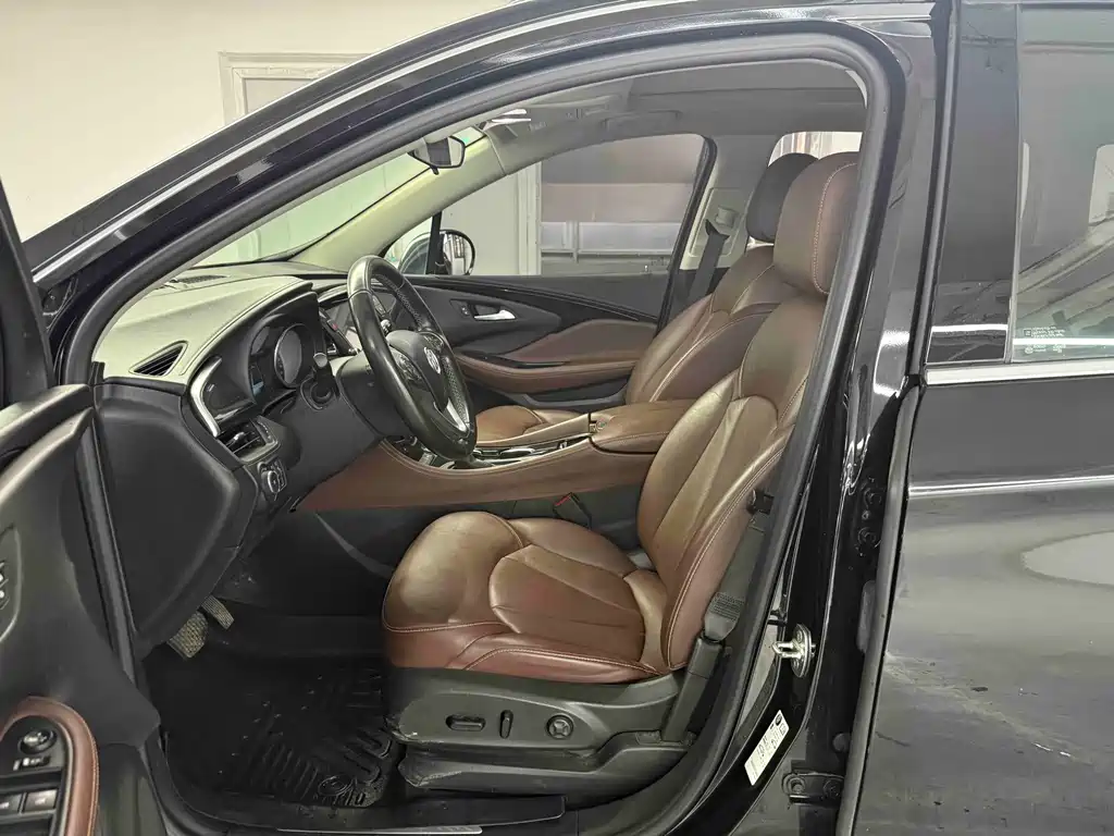 Buick Envision Plus — фото 6