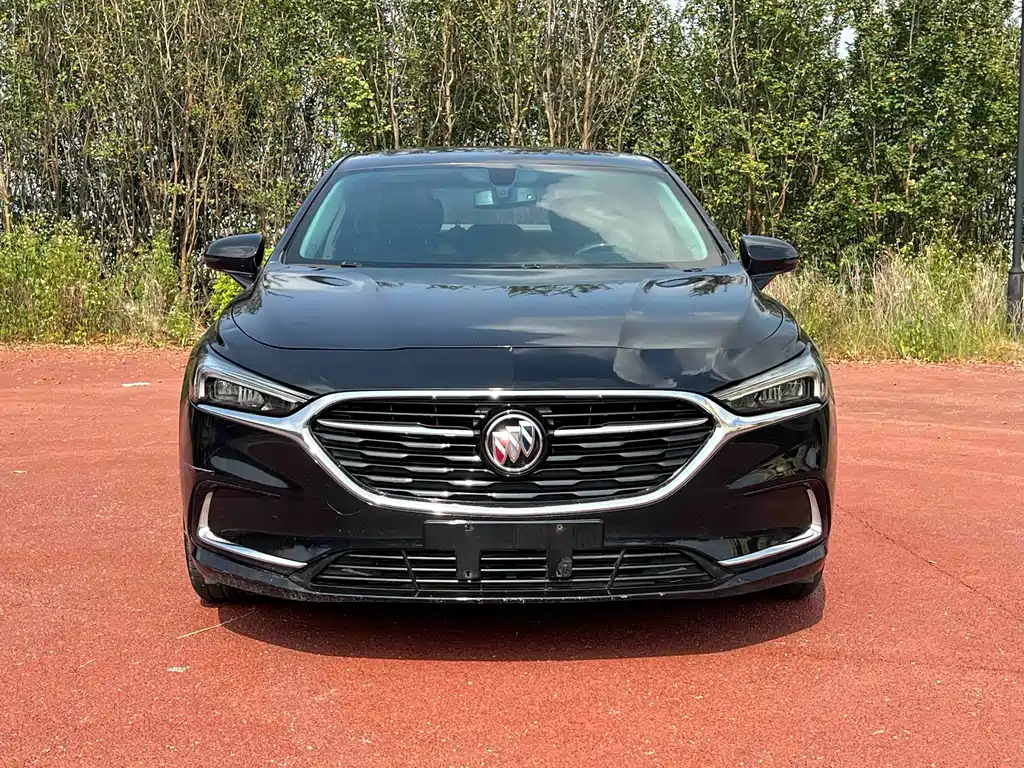Buick LaCrosse — фото 2