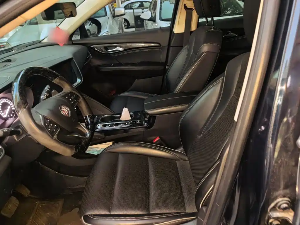 Buick Envision Plus — фото 11