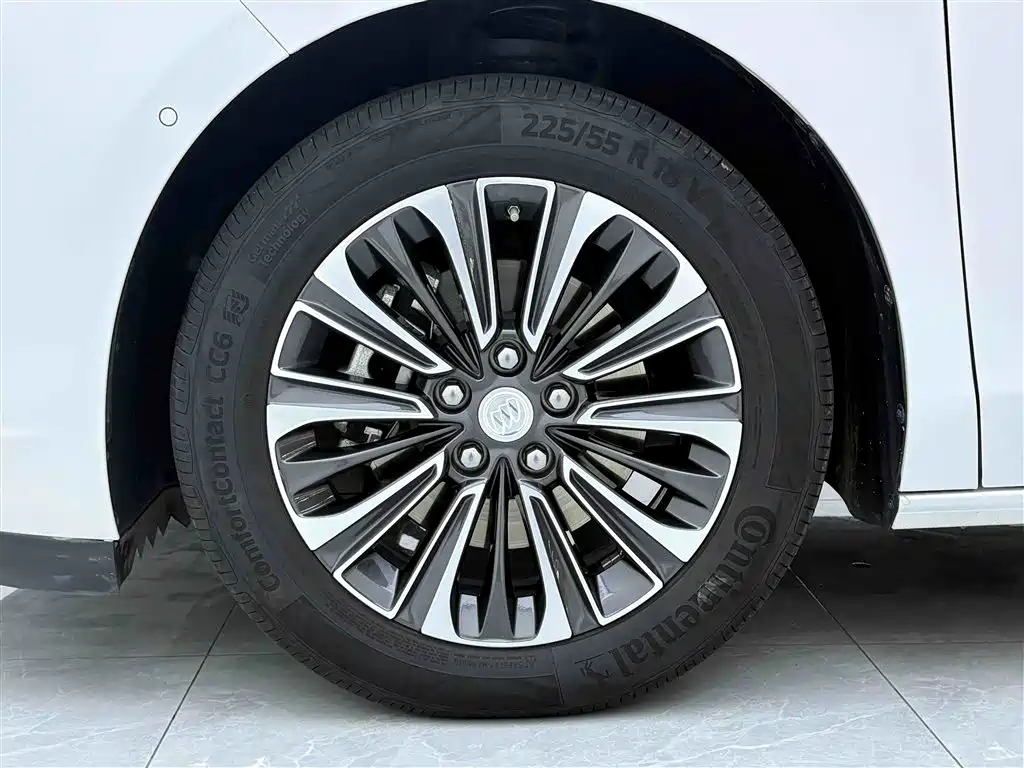 Buick GL8 — фото 9