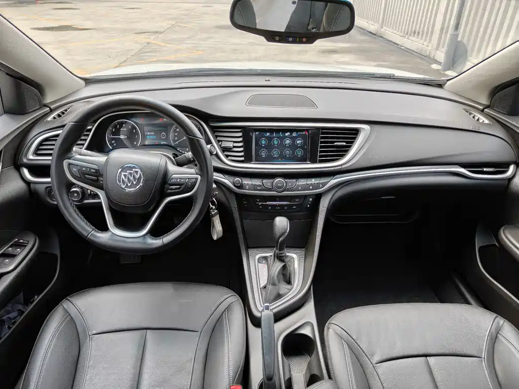 Buick Excelle — фото 9
