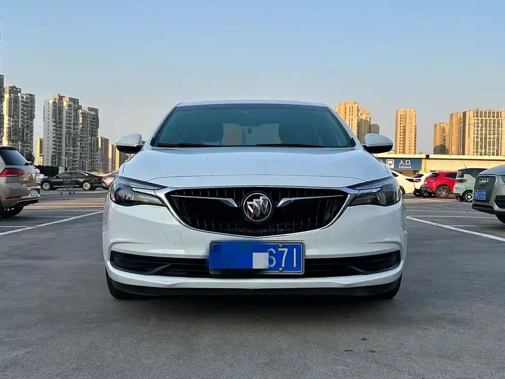 Buick Excelle — фото 2