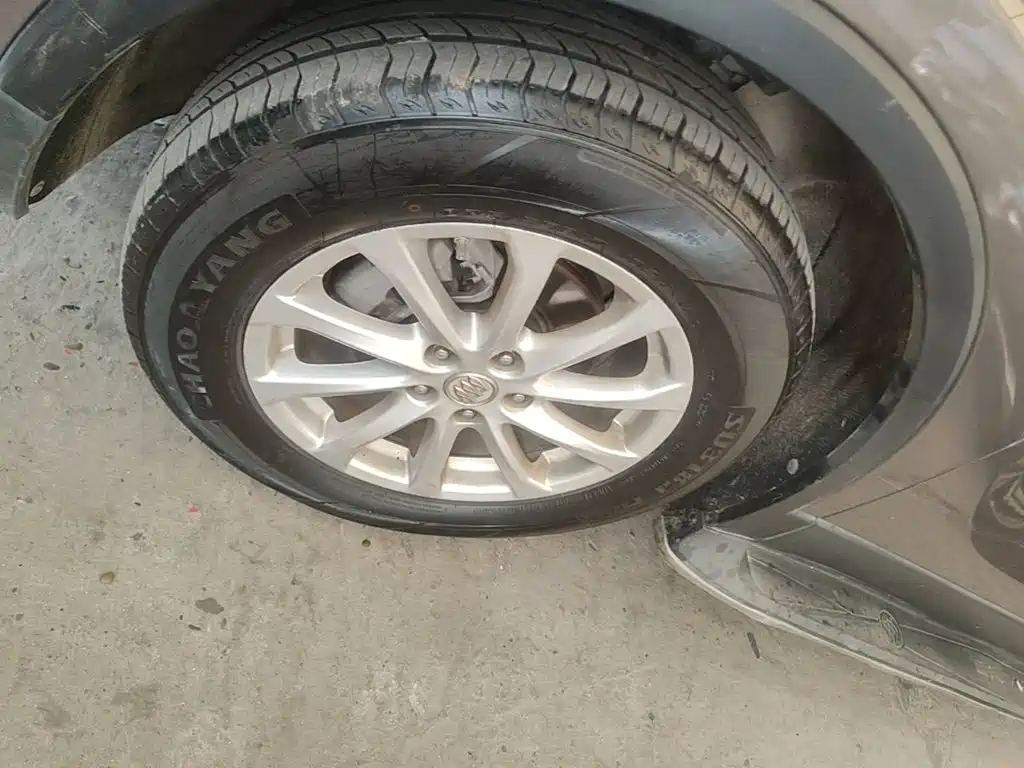 Buick Envision Plus — фото 23