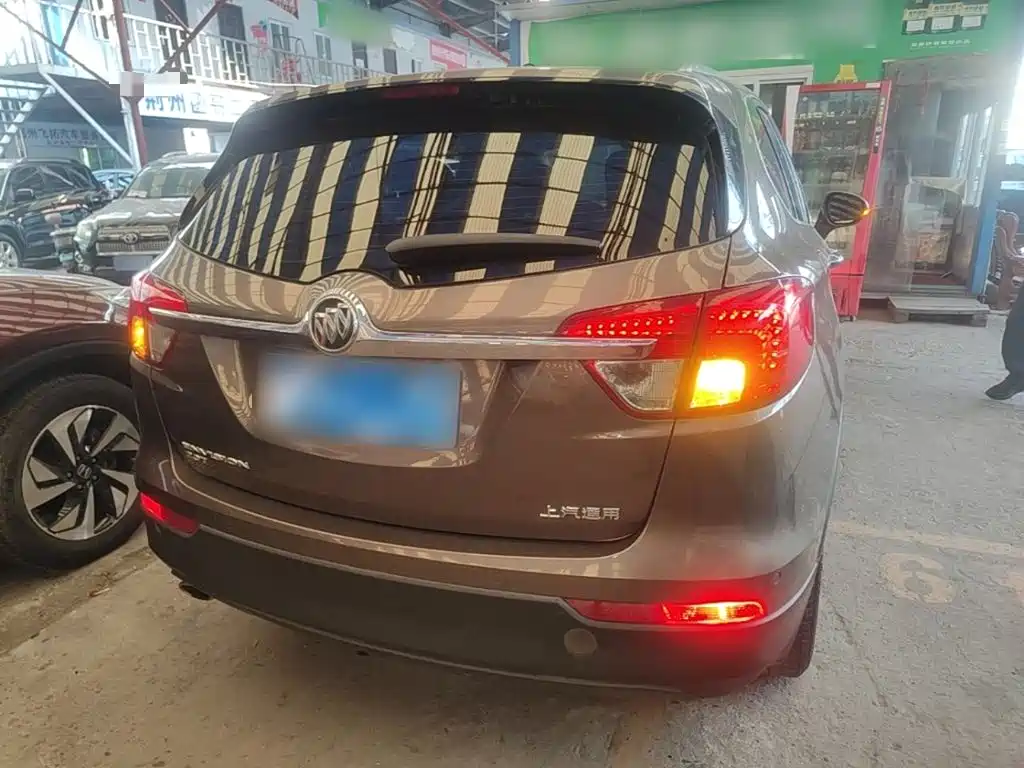 Buick Envision Plus — фото 6