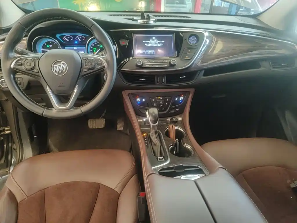 Buick Envision Plus — фото 10