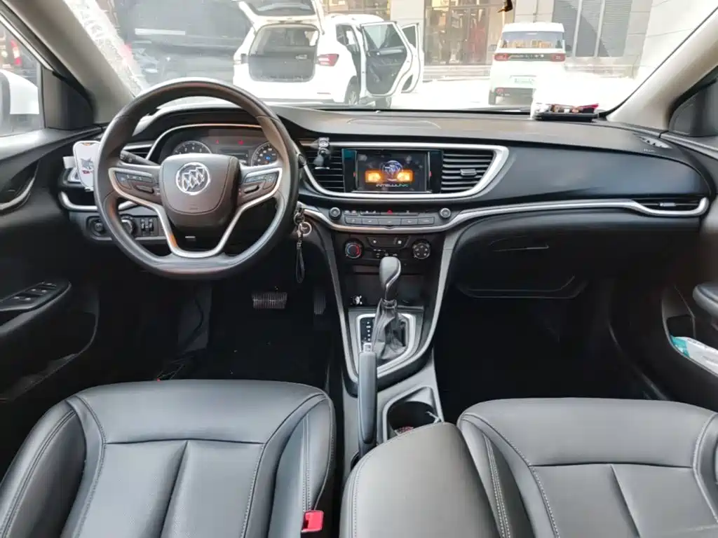 Buick Excelle — фото 10