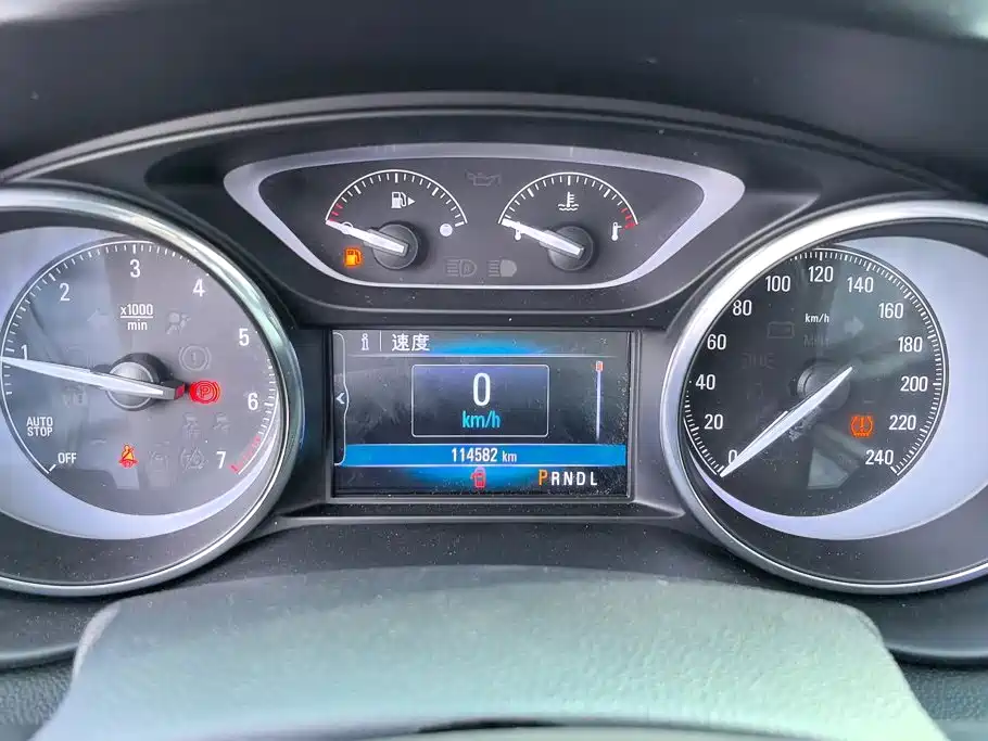Buick Envision Plus — фото 14