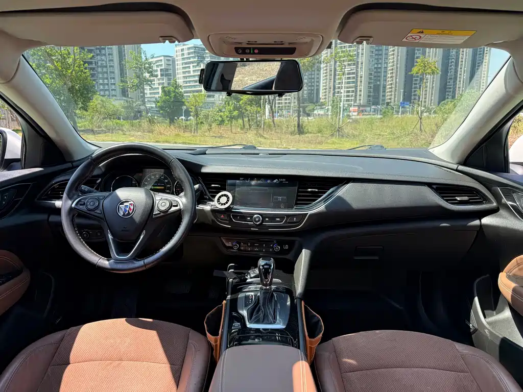 Buick Regal — фото 13