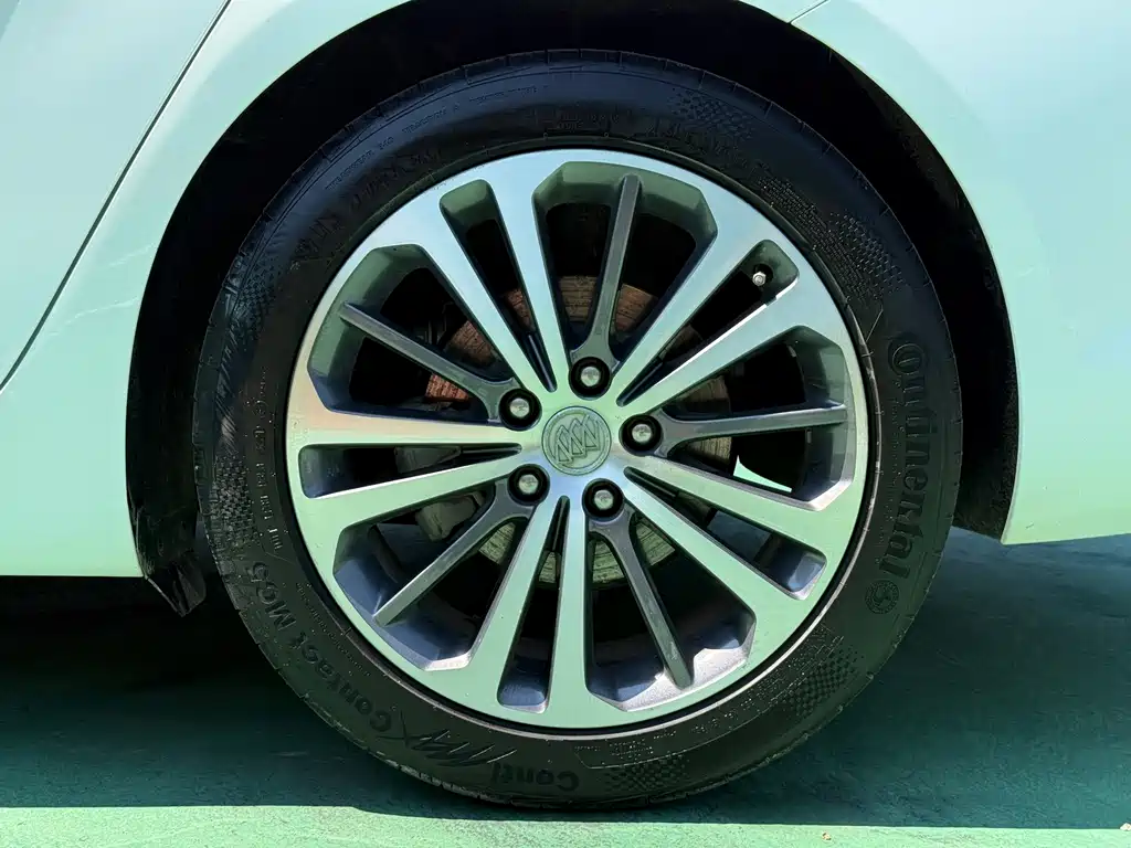 Buick Regal — фото 20