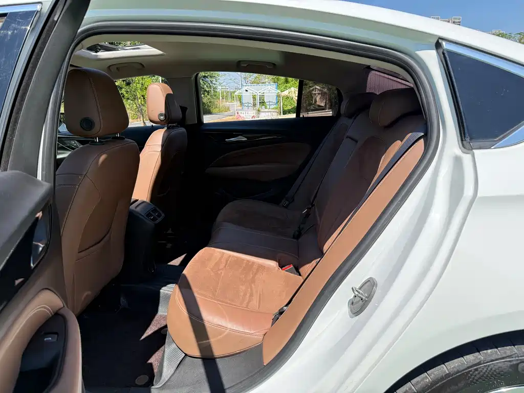 Buick Regal — фото 8