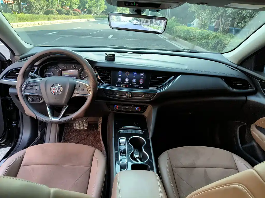 Buick Regal — фото 10