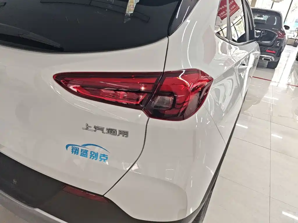 Buick Encore — фото 8
